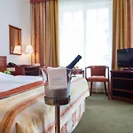 & Wellness Olympia Hotel