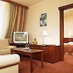& Wellness Olympia Hotel 4*
